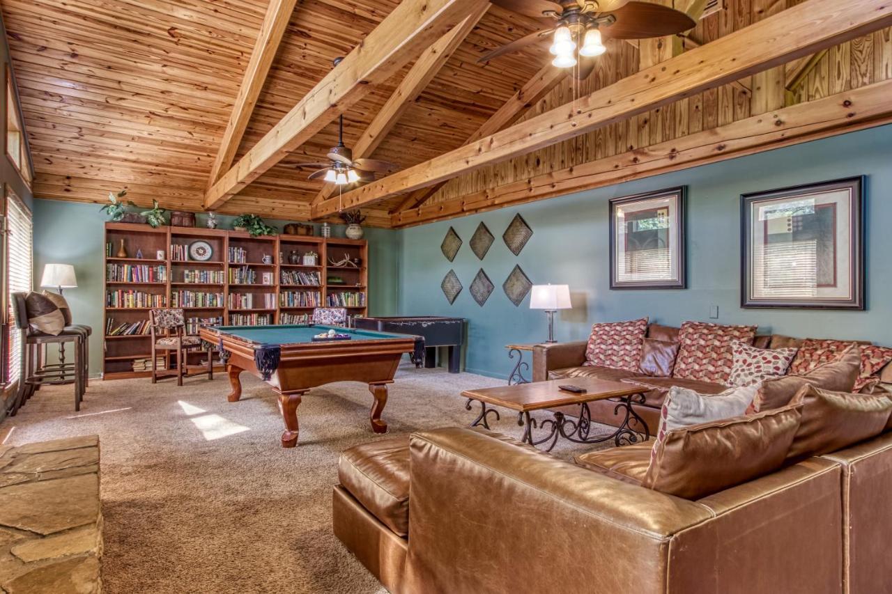 Mountain Lake Lodge, Hot Tub, Theater Room, 1089 Free Tickets Each Paid Day, Dollywood And More セバービル エクステリア 写真