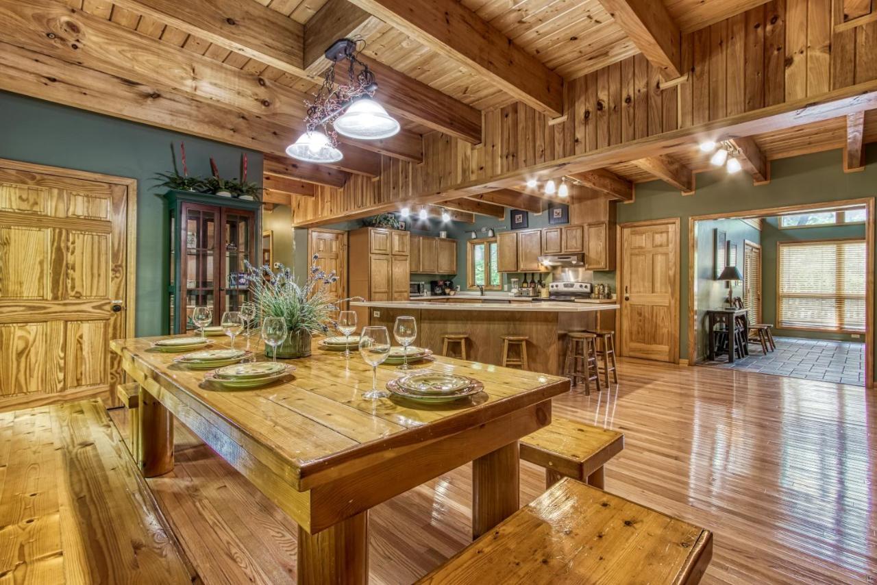 Mountain Lake Lodge, Hot Tub, Theater Room, 1089 Free Tickets Each Paid Day, Dollywood And More セバービル エクステリア 写真
