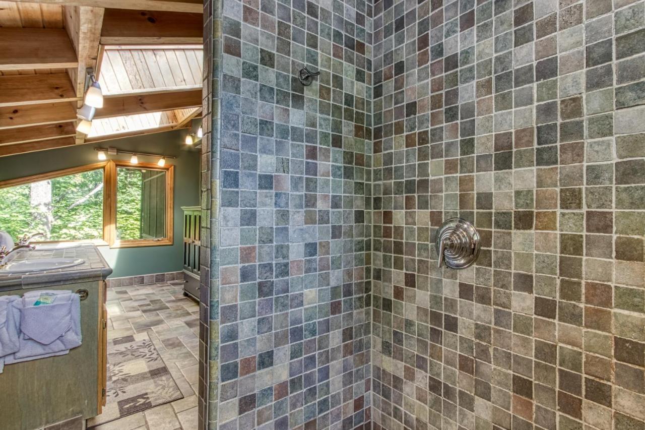 Mountain Lake Lodge, Hot Tub, Theater Room, 1089 Free Tickets Each Paid Day, Dollywood And More セバービル エクステリア 写真