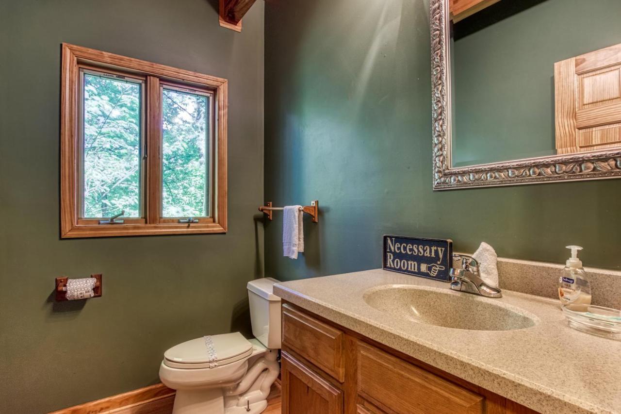 Mountain Lake Lodge, Hot Tub, Theater Room, 1089 Free Tickets Each Paid Day, Dollywood And More セバービル エクステリア 写真