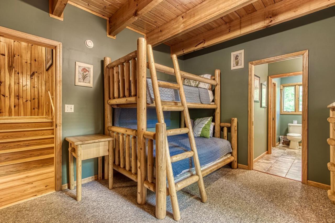 Mountain Lake Lodge, Hot Tub, Theater Room, 1089 Free Tickets Each Paid Day, Dollywood And More セバービル エクステリア 写真